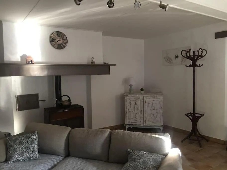 Holiday home Maison Au Calme Vue Sur Les Montagnes Aste